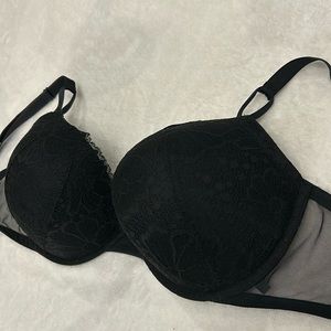Black lace push up bra with crisscross strap options